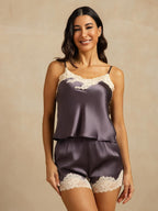 Conjunto De Seda Pura Con Tirantes Finos Y Escote En V Con Detalles De Encaje