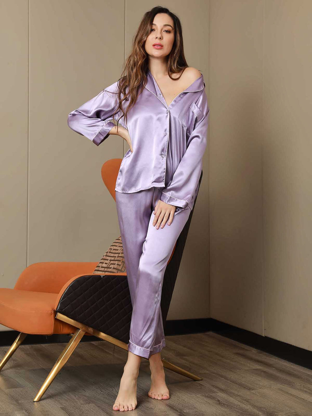 Pijama de Mujer de Seda Pura con Manga Larga y Cuello de Solapas