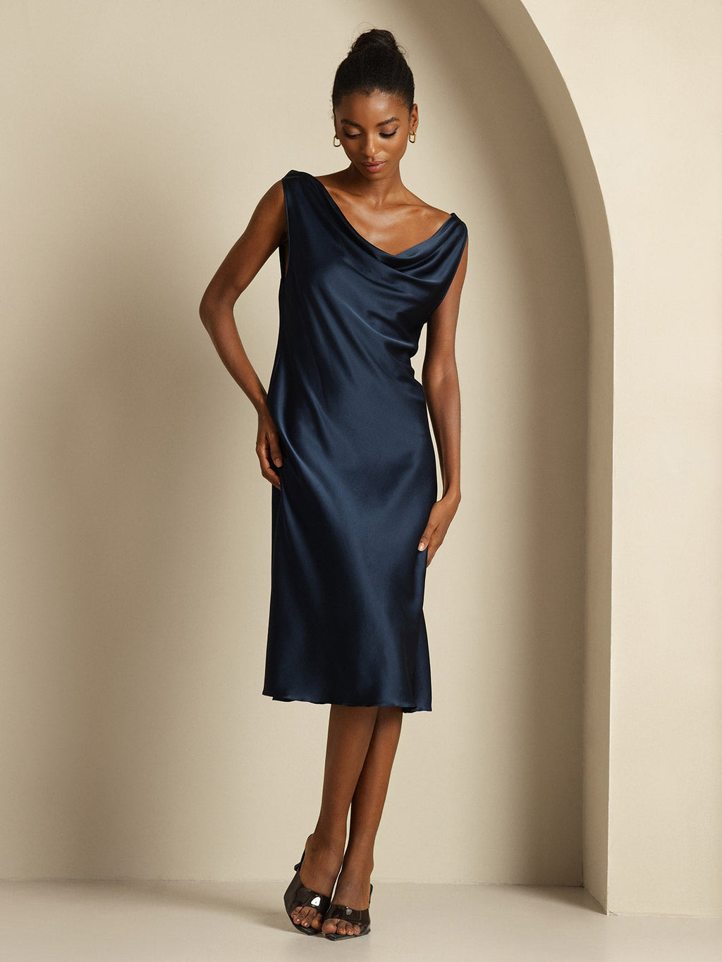 19Momme Vestido sin mangas de seda elegante con escote drapeado