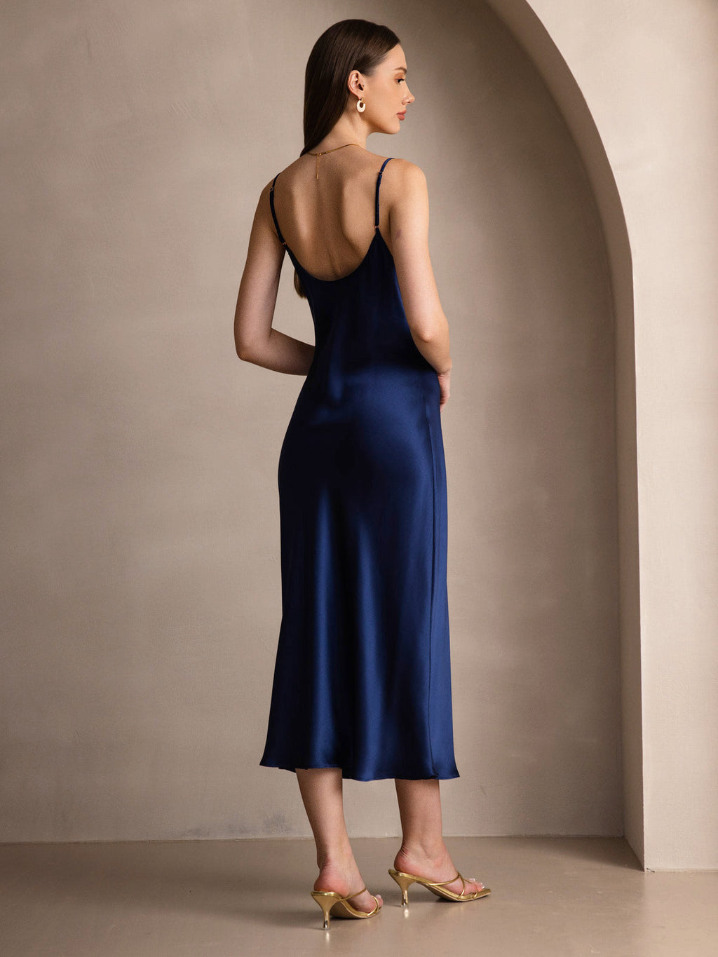 Vestido Largo de Seda Pura con Tirantes Finos