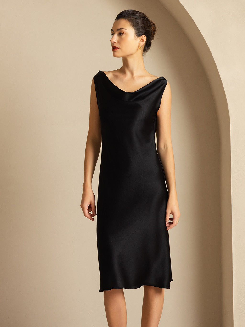 19Momme Vestido sin mangas de seda elegante con escote drapeado