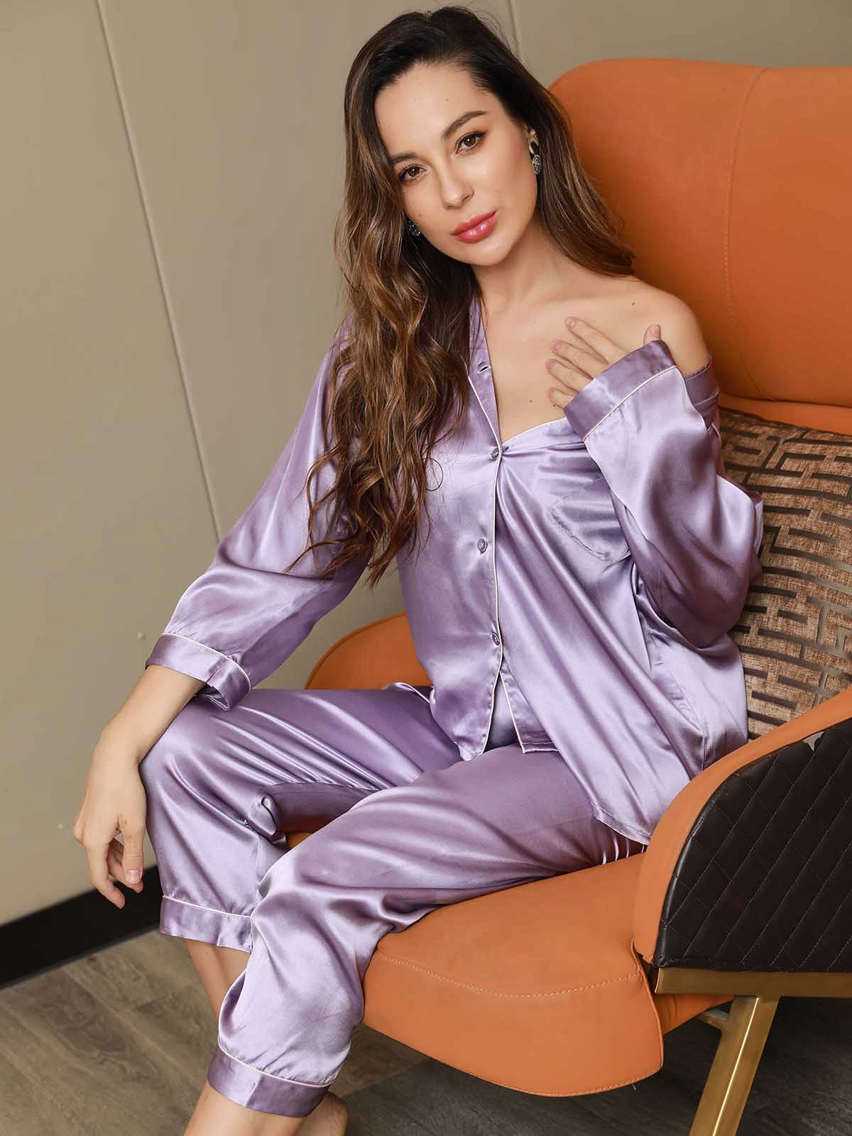 Pijama de Mujer de Seda Pura con Manga Larga y Cuello de Solapas