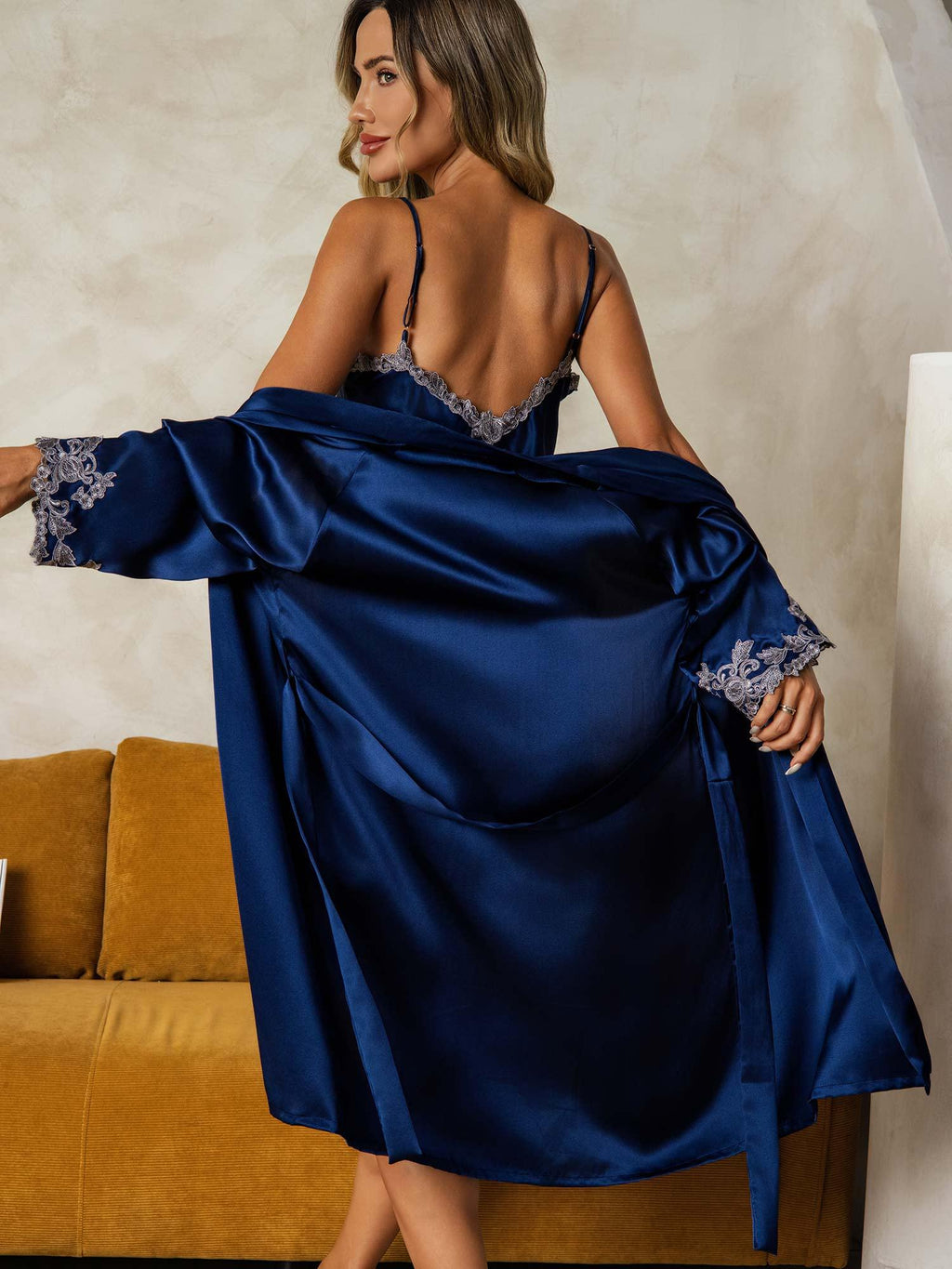 Elegante Conjunto De Camisón Y Bata De Pura Seda 2 Piezas