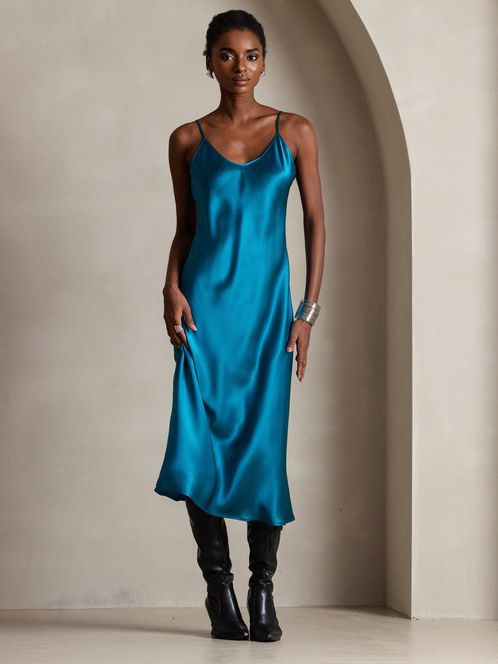 Vestido Largo de Seda Pura con Tirantes Finos