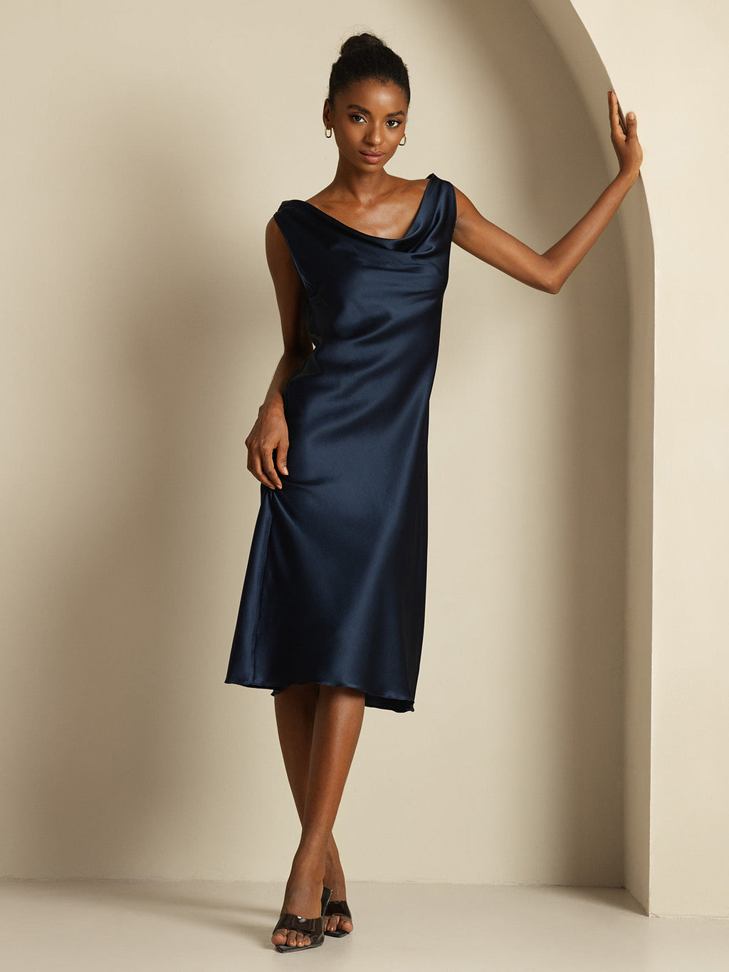 19Momme Vestido sin mangas de seda elegante con escote drapeado