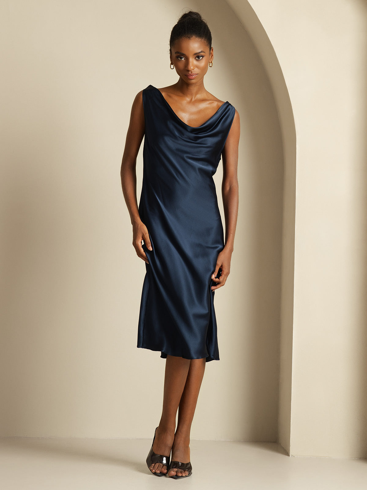 19Momme Vestido sin mangas de seda elegante con escote drapeado