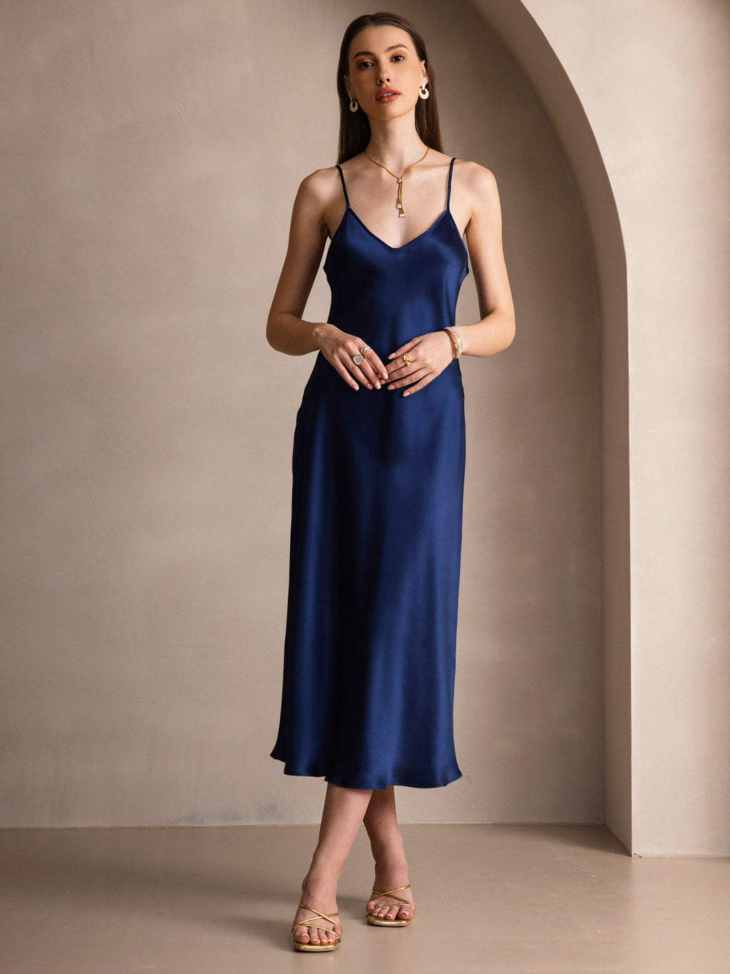 Vestido Largo de Seda Pura con Tirantes Finos