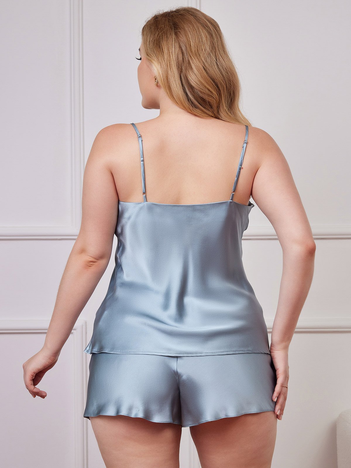 Conjunto de camisola de talla grande con tirantes de espagueti de seda pura