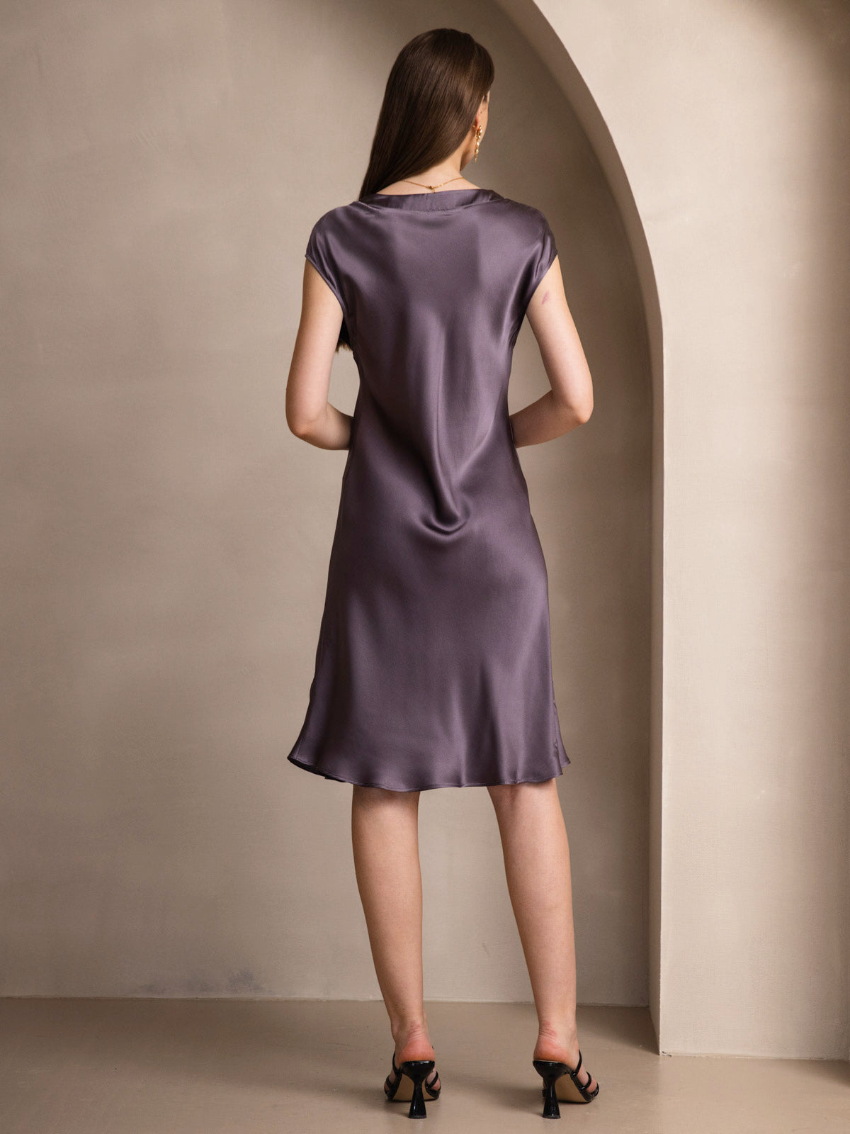 Pura Seda Elegante Cap Sleeve Vestido