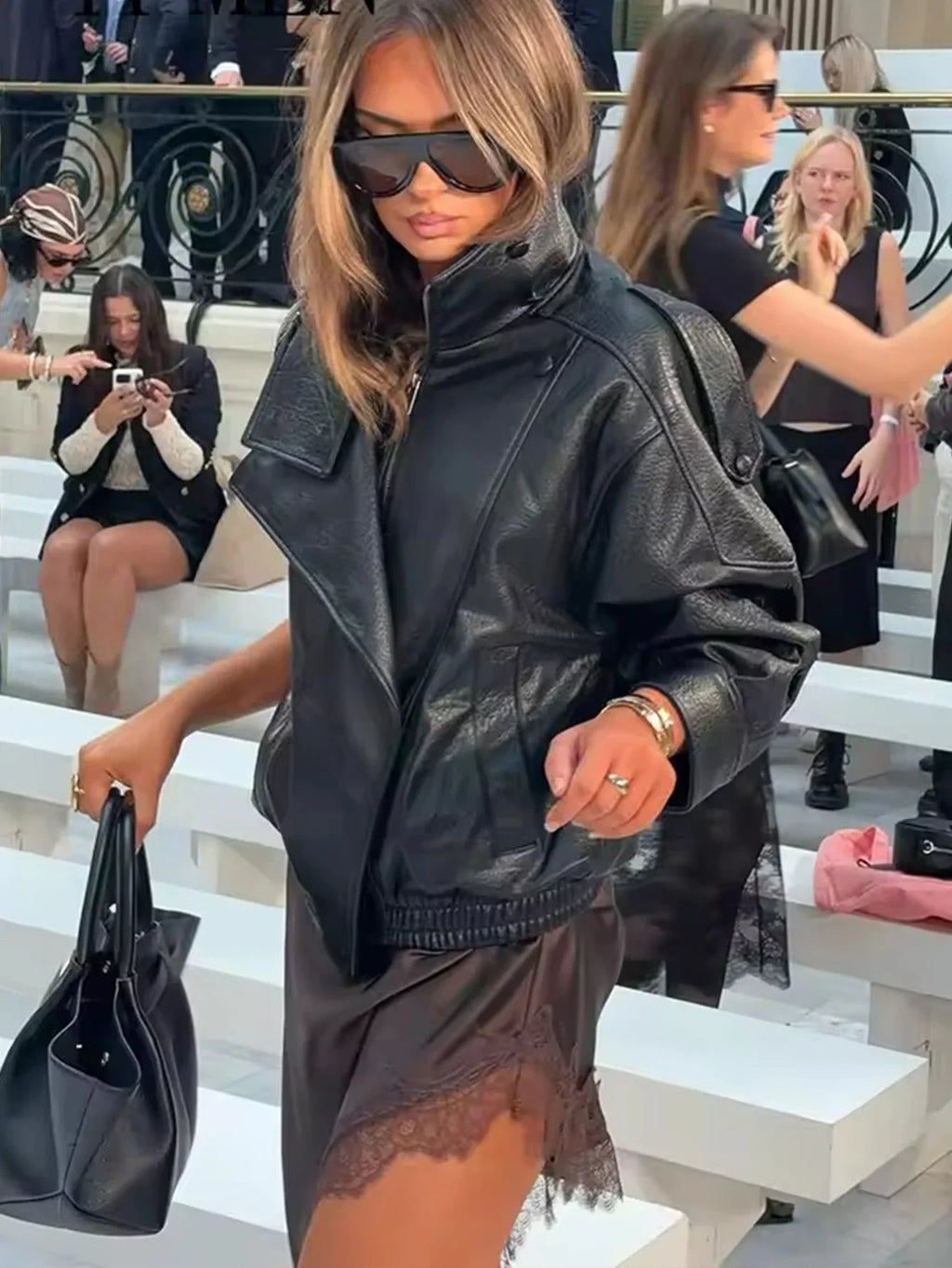 Chaqueta de cuero negro