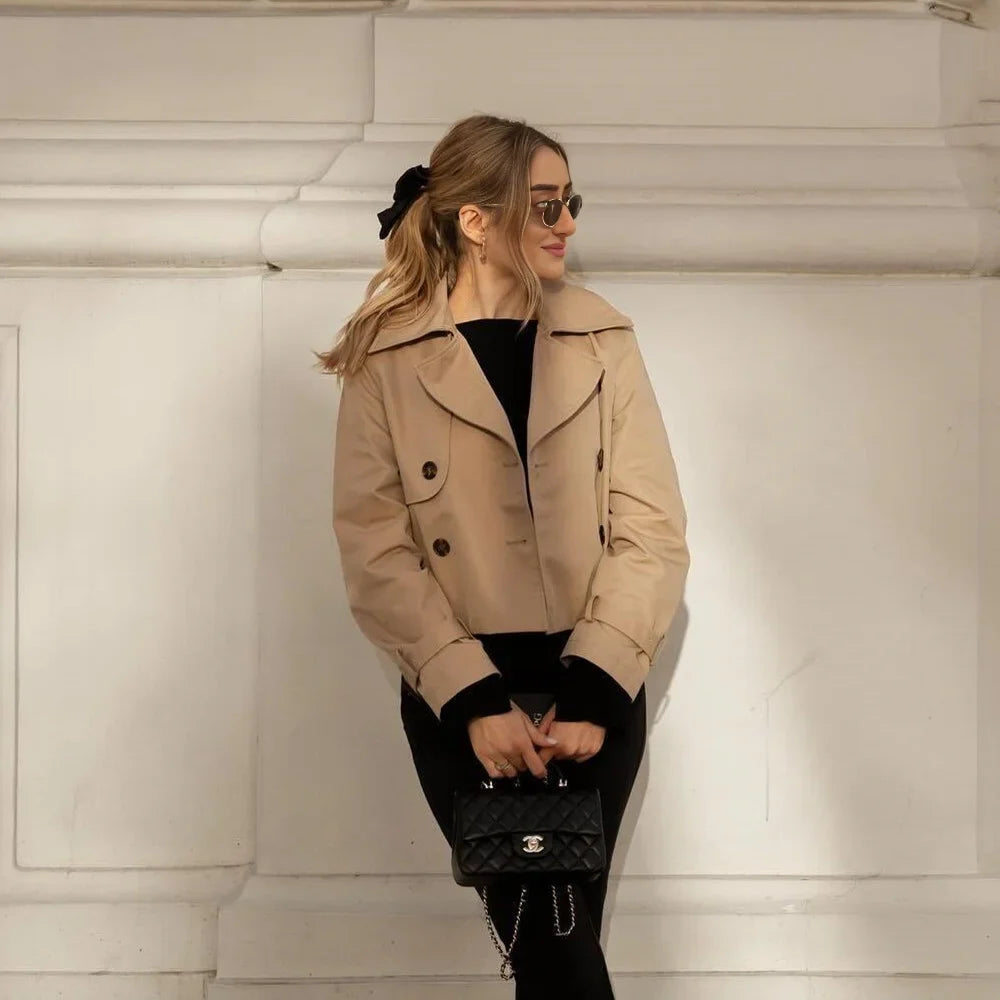 Chaqueta corta vintage de doble botonadura