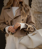 Chaqueta corta vintage de doble botonadura