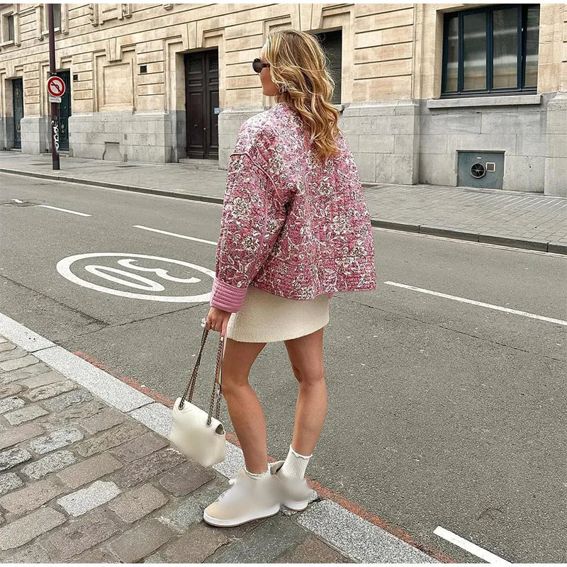 Chaqueta acolchada con estampado floral de Urraca
