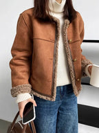 Chaqueta corta de piel sintética