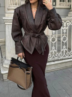 Chaqueta con cinturón