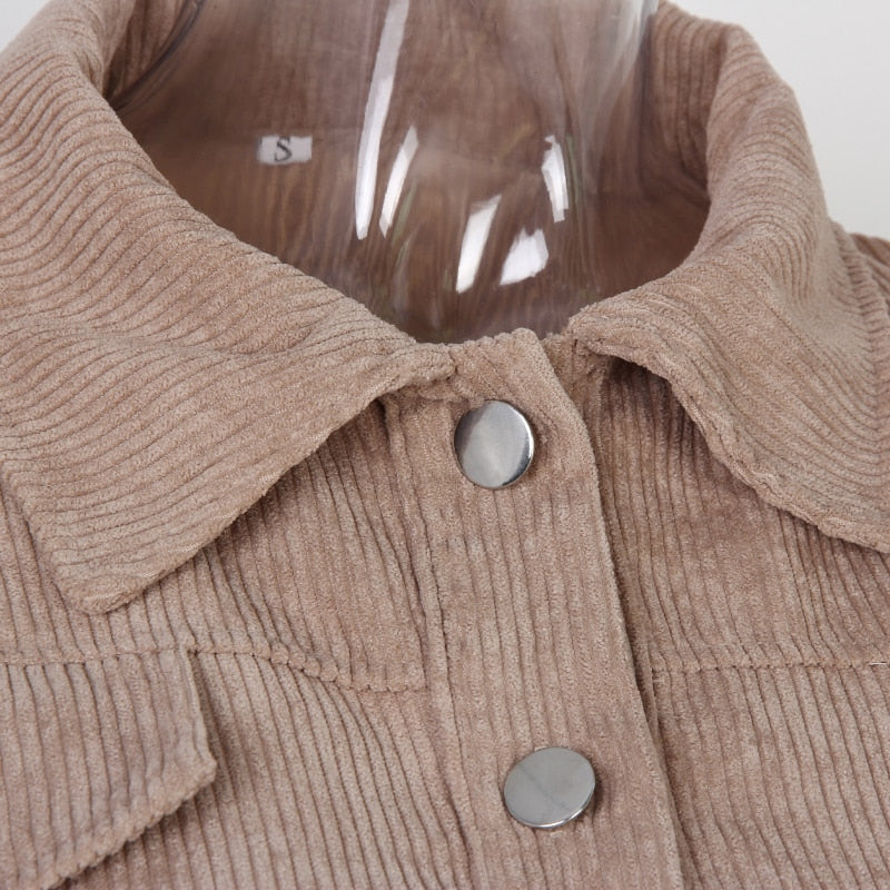 Chaqueta corta de pana