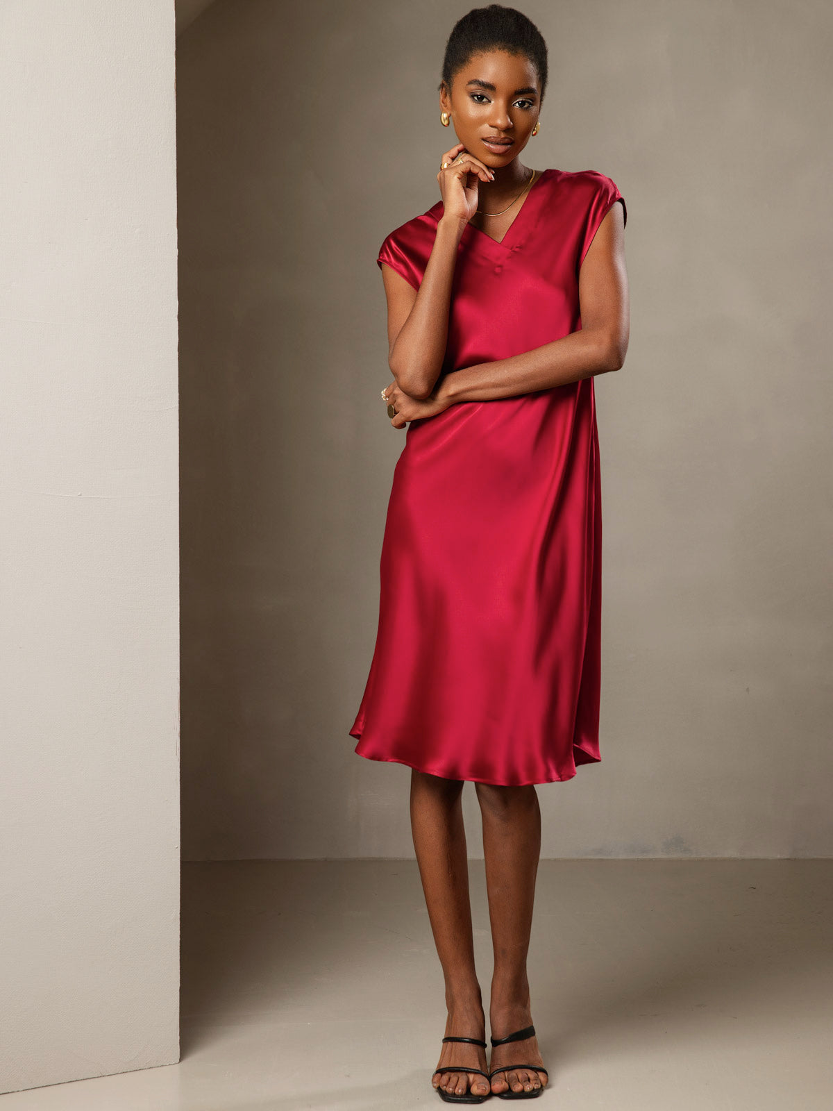 Pura Seda Elegante Cap Sleeve Vestido