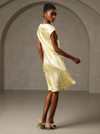 Pura Seda Elegante Cap Sleeve Vestido