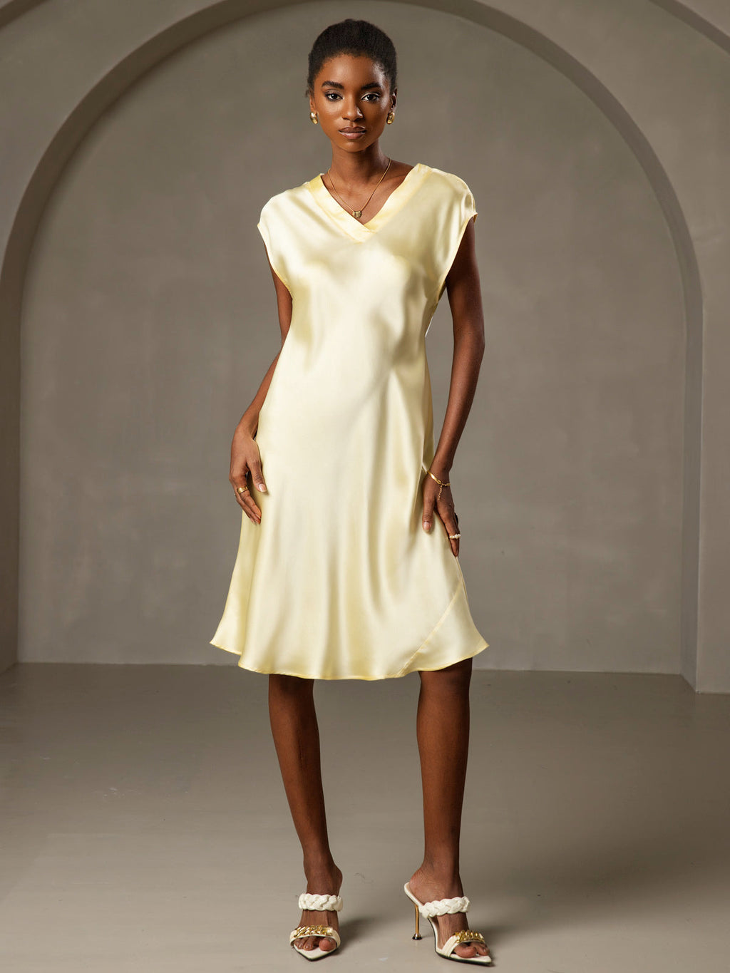 Pura Seda Elegante Cap Sleeve Vestido