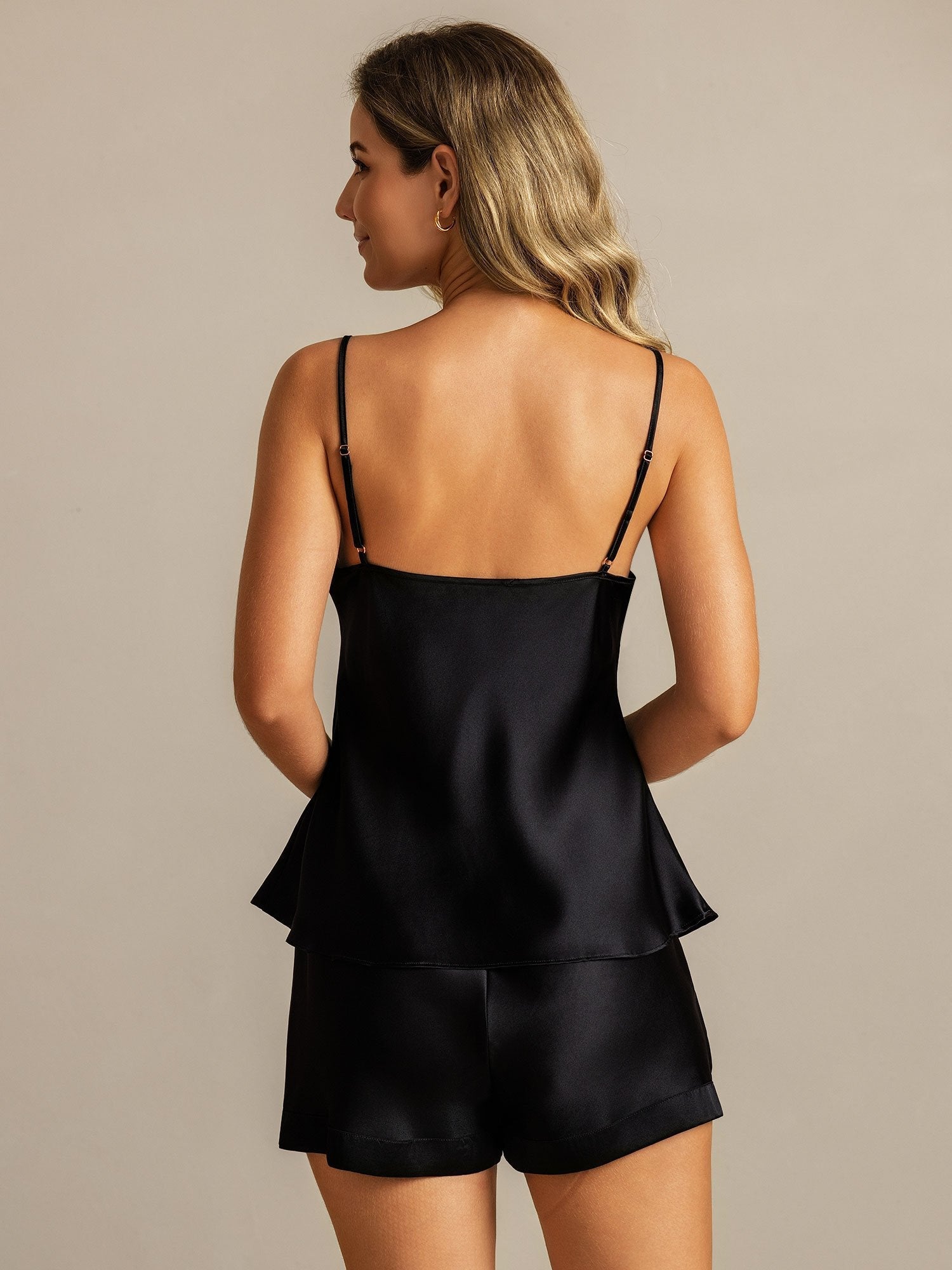 Conjunto Camisola Minimalista Escote En V Tirantes Finos De Seda Pura