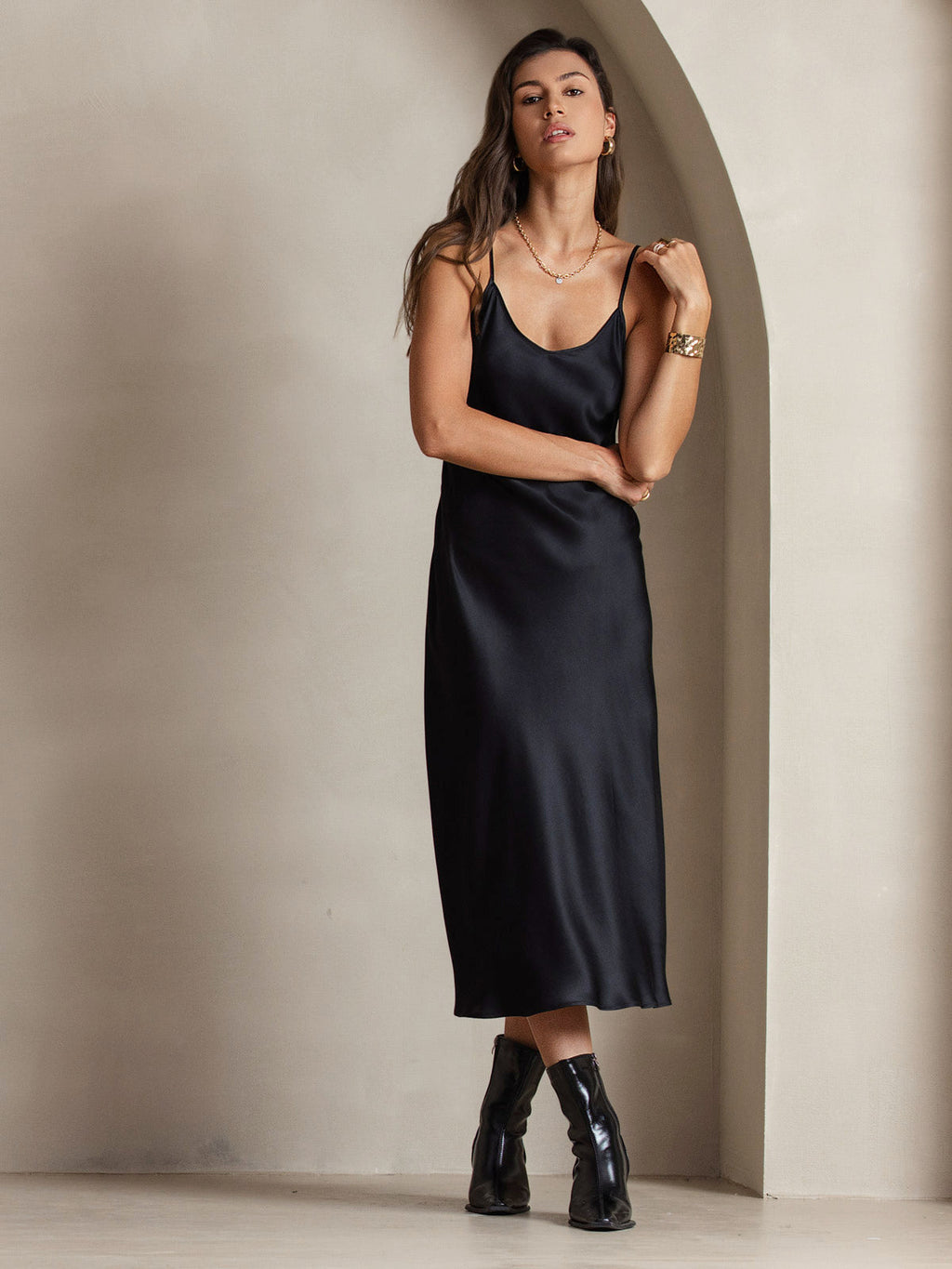 Vestido Largo de Seda Pura con Tirantes Finos