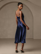 Vestido largo de seda pura con tirantes finos y abertura