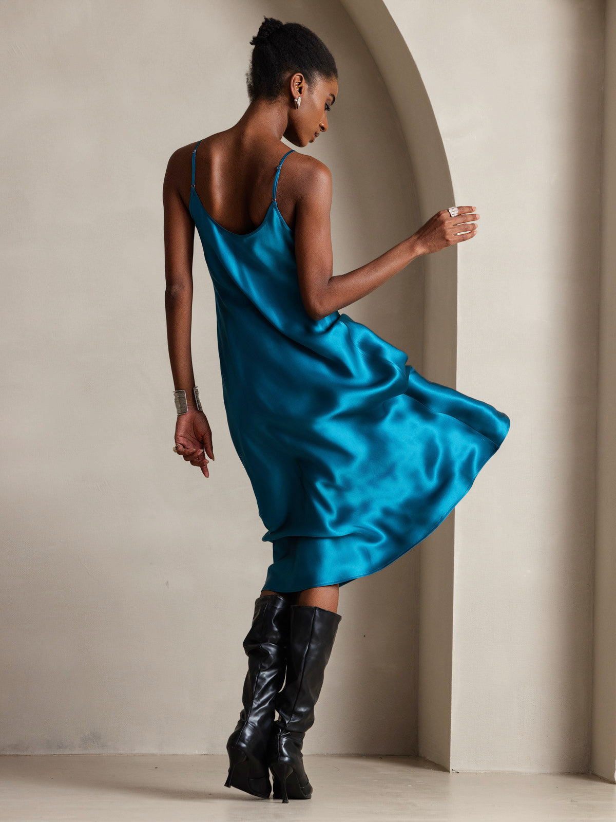 Vestido Largo de Seda Pura con Tirantes Finos